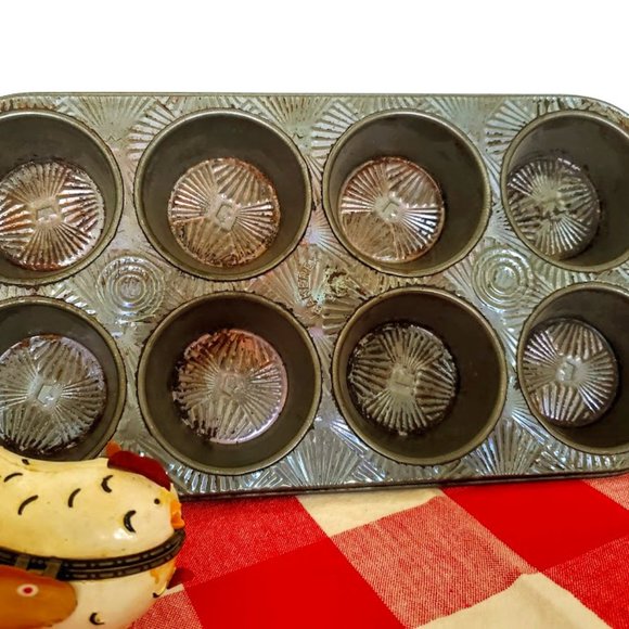 Rare Vintage BAKEREX Crown Ware 8 cup Muffin Tin - Picture 1 of 8